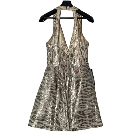Bebe Sequined Deep V-Neck Fit and Flare Mini Dress Womens 10 Gold NWT - Picture 3 of 8